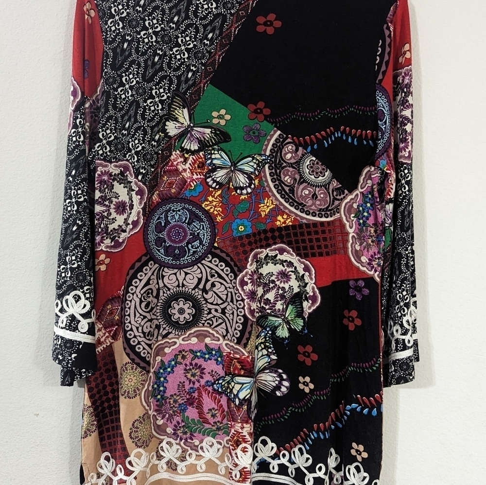 V Cristina Women's LS Embroidered Floral V Neck Top Black - Picture 5 of 8